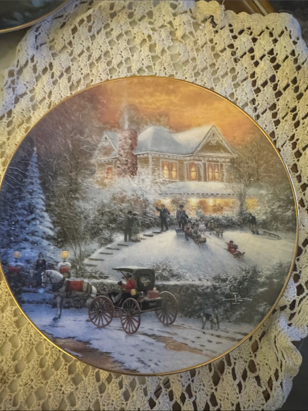 Thomas Kincaid Victorian Winter Scene Decorative Plate - Snowy Evening 1993